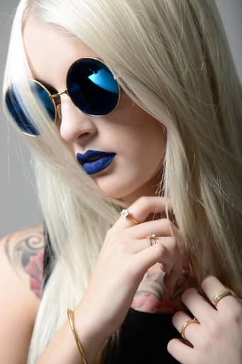 Ensaio feminino sensual, conceitual  Kauana Trojahn  fotografado pelo melhor fotógrafo de Curitiba e Campo Largo, Michel Druziki.