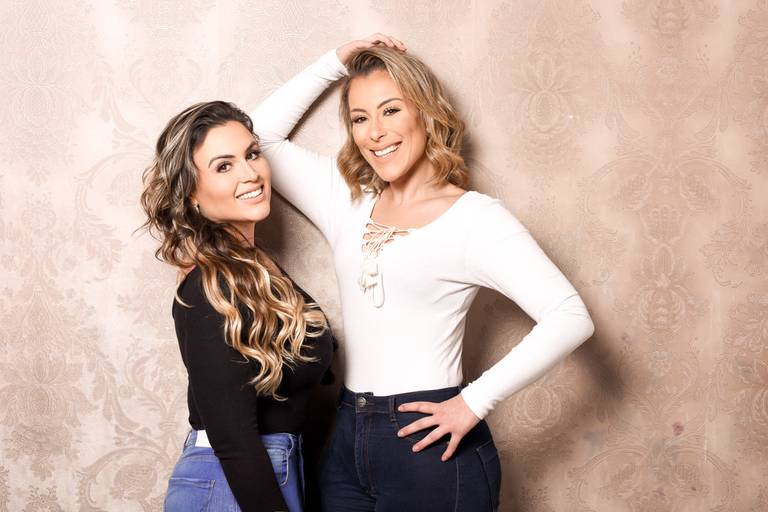 Ensaio feminino amigas, fotografado pelo melhor fotógrafo de Curitiba e Campo Largo, Michel Druziki.