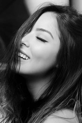 Ensaio sensual Udi em estúdio  fotografado pelo melhor fotógrafo de Curitiba e Campo Largo, Michel Druziki. 