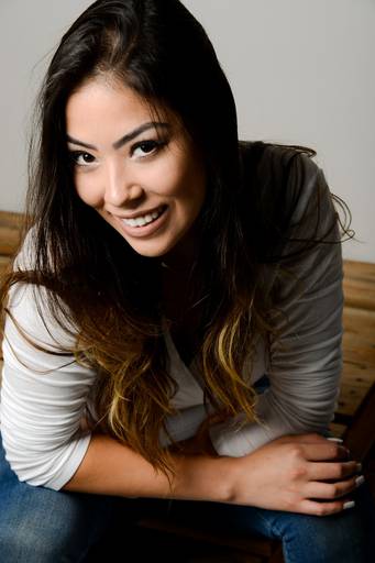 Ensaio sensual Udi em estúdio  fotografado pelo melhor fotógrafo de Curitiba e Campo Largo, Michel Druziki. 