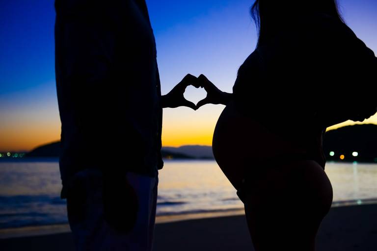 Michel druziki melhor fotografo de curitiba e campo largo ensaio gestante praia fim de tarde ensolarado