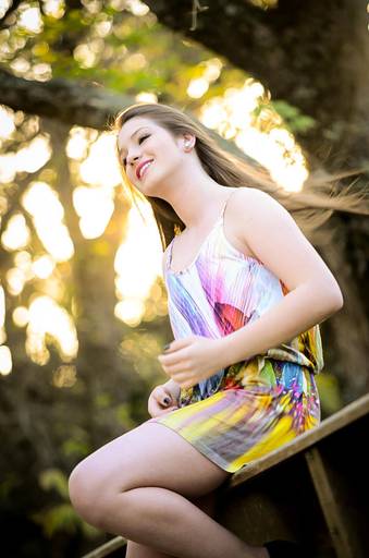 aniversário 15 anos ensaio menina bonita melhor fotografo de evento melhor fotografo de ensaio curitiba campo largo brasil fotografia menina 15 anos menina jogando o cabelo