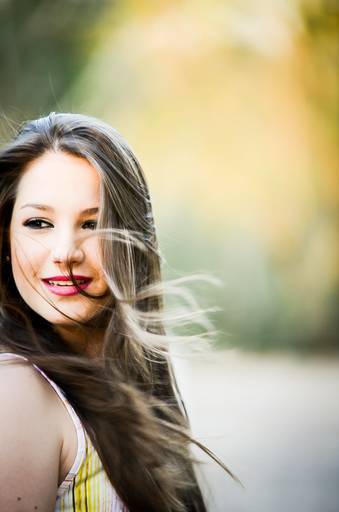 aniversário 15 anos ensaio menina bonita melhor fotografo de evento melhor fotografo de ensaio curitiba campo largo brasil fotografia menina 15 anos menina com cabelo voando