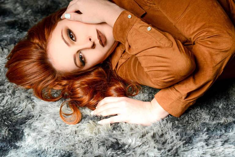 Ensaio feminino Hellen Riba no estúdio, fotografado pelo melhor fotógrafo de Curitiba e Campo Largo, Michel Druziki.