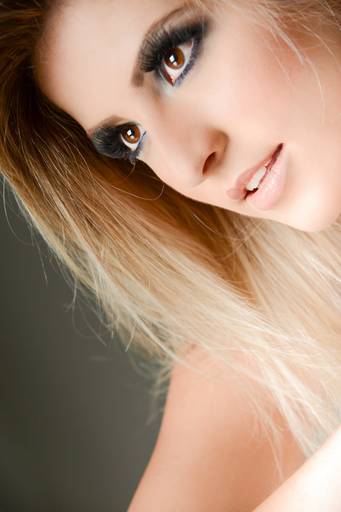 Ensaio feminino sensual, Ianá fotografado pelo melhor fotógrafo de Curitiba e Campo Largo, Michel Druziki.