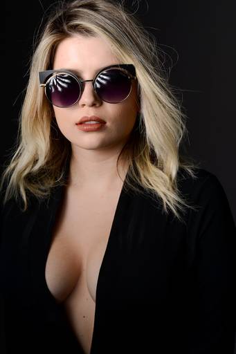 Ensaio sensual em estúdio fotografado pelo melhor fotógrafo de Curitiba e Campo Largo, Michel Druziki. 