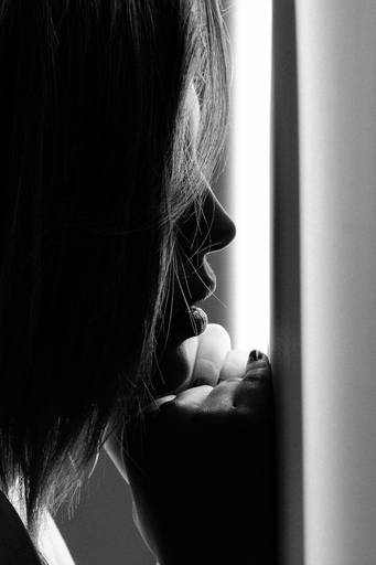 Michel Druziki melhor fotógrafo de estúdio de Campo Largo e Curitiba. Ensaio sensual estúdio Ju Arcangelo em preto e branco