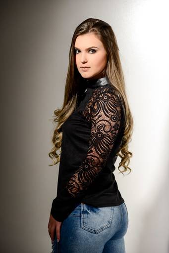 ensaio feminino em estudio curitiba 