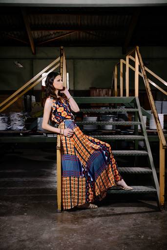Ensaio feminino conceitual dentro da fábrica fotografado pelo melhor fotógrafo de Curitiba e Campo Largo, Michel Druziki. 