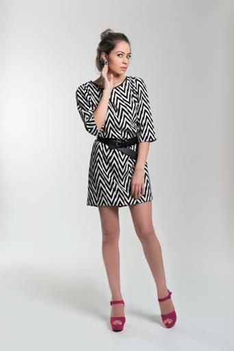 Ensaio feminino Mayara Gruba em estúdio fotografado pelo melhor fotógrafo de Curitiba e Campo Largo, Michel Druziki. 