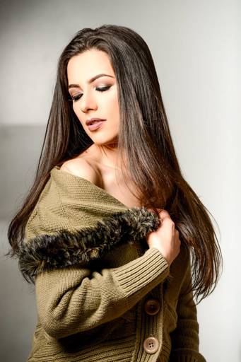 Michel druziki melhor fotografo de curitiba e campo largo ensaio estúdio sensual feminino mulher com casaco de pele