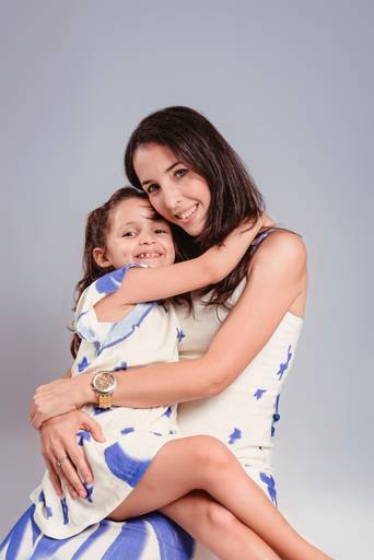 Ensaio de famílias em estúdio-ensaio de familia em estúdio-retratos de famílias em estúdio-ensaio em estúdio
