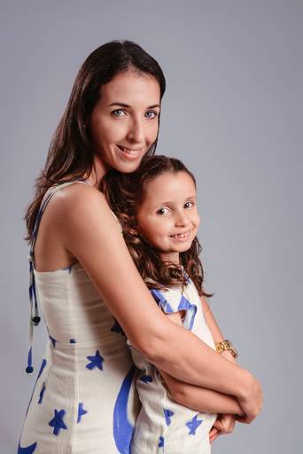 Ensaio de famílias em estúdio-ensaio de familia em estúdio-retratos de famílias em estúdio-ensaio em estúdio