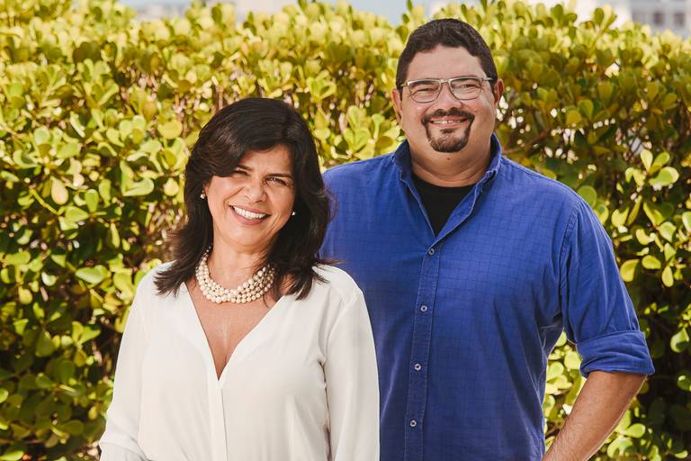 retrato corporativo radialista e psicóloga Papo Cabeça na TV