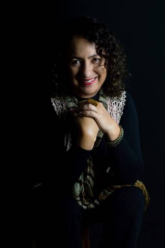 Simone Amaral - Artista Plástica