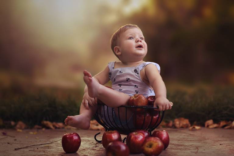 ensaio de bebe com maças