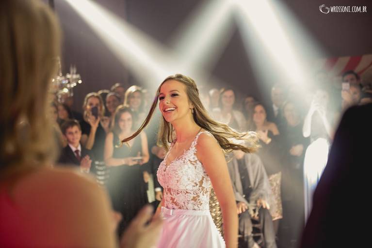 fotografia 15 anos porto alegre, filmagem 15 anos porto alegre, book 15 anos porto alegre, ensaio 15 anos, fotografia book 15 anos, inspiração 15 ano, coreografia 15 anos, abertura de pista 15 anos, valsa 15 anos, 