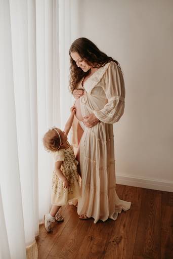 ensaio gestante em Petrópolis, fotos de gestante, gestação, grávidas, fotografia gestacional, estúdio em Petrópolis, fotos de gestante externas, fotos de gestante em estúdio, momentum photographia, referencia em fotos de gestante