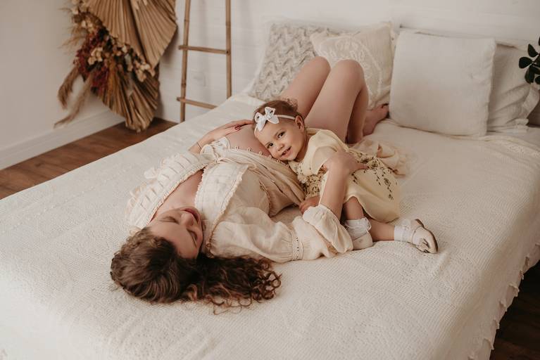 ensaio gestante em Petrópolis, fotos de gestante, gestação, grávidas, fotografia gestacional, estúdio em Petrópolis, fotos de gestante externas, fotos de gestante em estúdio, momentum photographia, referencia em fotos de gestante