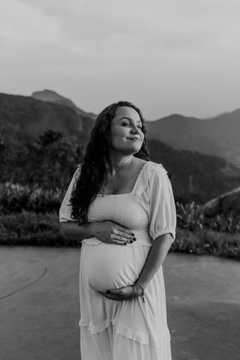 ensaio gestante em Petrópolis, fotos de gestante, gestação, grávidas, fotografia gestacional, estúdio em Petrópolis, fotos de gestante externas, fotos de gestante em estúdio, momentum photographia, referencia em fotos de gestante