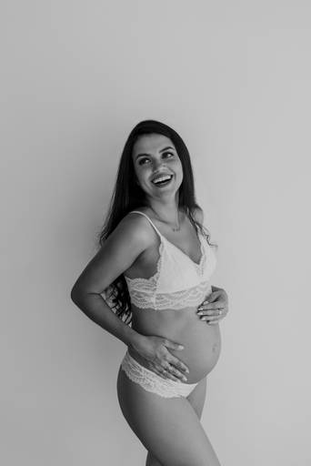 ensaio gestante em Petrópolis, fotos de gestante, gestação, grávidas, fotografia gestacional, estúdio em Petrópolis, fotos de gestante externas, fotos de gestante em estúdio, momentum photographia, referencia em fotos de gestante