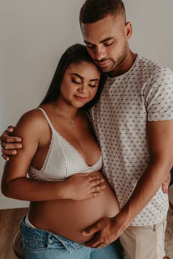 ensaio gestante em Petrópolis, fotos de gestante, gestação, grávidas, fotografia gestacional, estúdio em Petrópolis, fotos de gestante externas, fotos de gestante em estúdio, momentum photographia, referencia em fotos de gestante