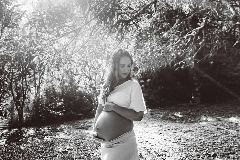 ensaio gestante em Petrópolis, fotos de gestante, gestação, grávidas, fotografia gestacional, estúdio em Petrópolis, fotos de gestante externas, fotos de gestante em estúdio, momentum photographia, referencia em fotos de gestante