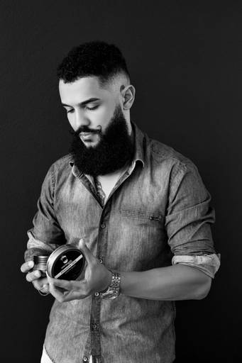 Ensaio fotográfico retratocorporativo estudio  sessao perfilprofissional posicionamentodeimagem videomarketing fotografia São Carlos SP Juliana Torres producaoaudiovisual fotografa videomaker marketingdigital producaodeconteudo fotodeperfil branding