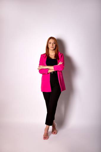 Ensaio fotográfico retratocorporativo estudio  sessao perfilprofissional posicionamentodeimagem videomarketing fotografia São Carlos SP Juliana Torres producaoaudiovisual fotografa videomaker marketingdigital producaodeconteudo fotodeperfil branding