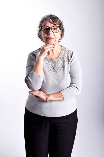 Ensaio fotográfico retratocorporativo estudio  sessao perfilprofissional posicionamentodeimagem videomarketing fotografia São Carlos SP Juliana Torres producaoaudiovisual fotografa videomaker marketingdigital producaodeconteudo fotodeperfil branding