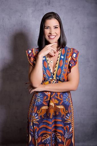 Ensaio fotográfico retratocorporativo estudio  sessao perfilprofissional posicionamentodeimagem videomarketing fotografia São Carlos SP Juliana Torres producaoaudiovisual fotografa videomaker marketingdigital producaodeconteudo fotodeperfil branding