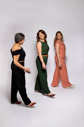 Ensaio fotográfico retratocorporativo estudio  sessao perfilprofissional posicionamentodeimagem videomarketing fotografia São Carlos SP Juliana Torres producaoaudiovisual fotografa videomaker marketingdigital producaodeconteudo fotodeperfil branding