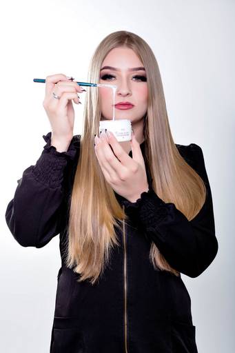 Ensaio fotográfico retratocorporativo estudio  sessao perfilprofissional posicionamentodeimagem videomarketing fotografia São Carlos SP Juliana Torres producaoaudiovisual fotografa videomaker marketingdigital producaodeconteudo fotodeperfil branding