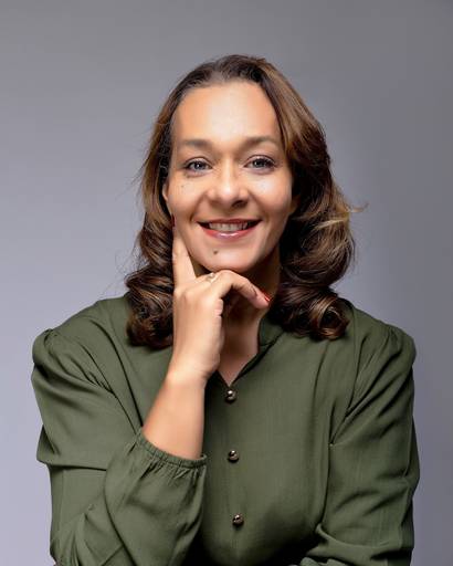 Ensaio fotográfico retratocorporativo estudio  sessao perfilprofissional posicionamentodeimagem videomarketing fotografia São Carlos SP Juliana Torres producaoaudiovisual fotografa videomaker marketingdigital producaodeconteudo fotodeperfil branding