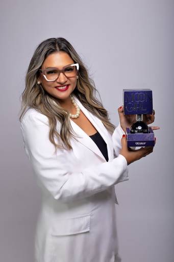 Ensaio fotográfico retratocorporativo estudio  sessao perfilprofissional posicionamentodeimagem videomarketing fotografia São Carlos SP Juliana Torres producaoaudiovisual fotografa videomaker marketingdigital producaodeconteudo fotodeperfil branding