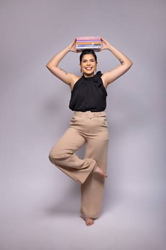 Ensaio fotográfico retratocorporativo estudio  sessao perfilprofissional posicionamentodeimagem videomarketing fotografia São Carlos SP Juliana Torres producaoaudiovisual fotografa videomaker marketingdigital producaodeconteudo fotodeperfil branding