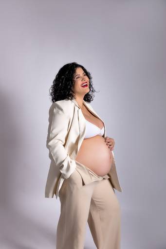 Ensaio fotográfico gestante estudio  grávida gravidez gestacao book fotografia São Carlos SP Juliana Torres Figurinos fotografa newborn recem nascido bebê poses newborn maternidade sessão  fotos de gravida