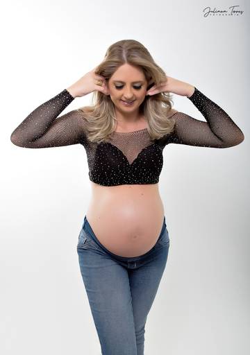 Ensaio fotográfico gestante estudio  grávida gravidez gestacao book fotografia São Carlos SP Juliana Torres Figurinos fotografa newborn recem nascido bebê poses newborn maternidade sessão  fotos de gravida