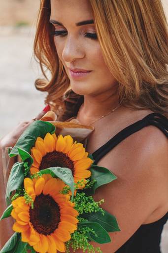 Lídias, os girassois e a gente sem saber o que é mais bonito.