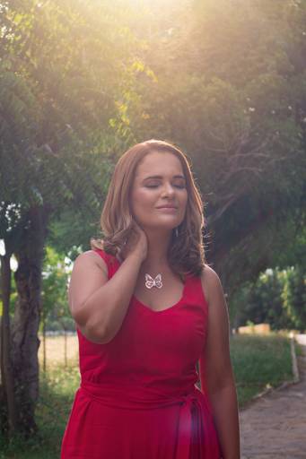 O lugar, sinceramente, pouco importa, se você fizer como a Lídia e confiar no olhar de quem te enxerga com todo o carinho que você merece e pode até sentir, vendo uma fotografia dessas.