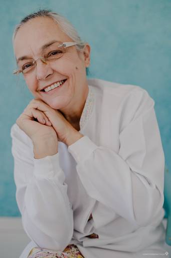 Drª Stella - Dentista