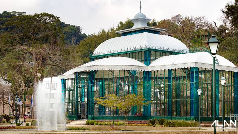 Palácio de Cristal Reformado/ Petrópolis RJ.