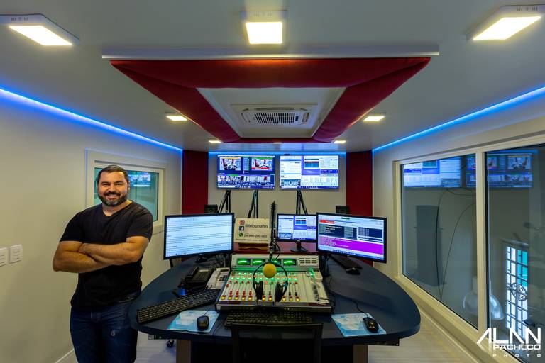 Locutor : Alan Pacheco