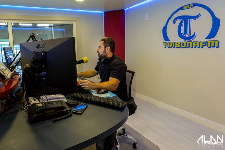 Locutor : Alan Pacheco