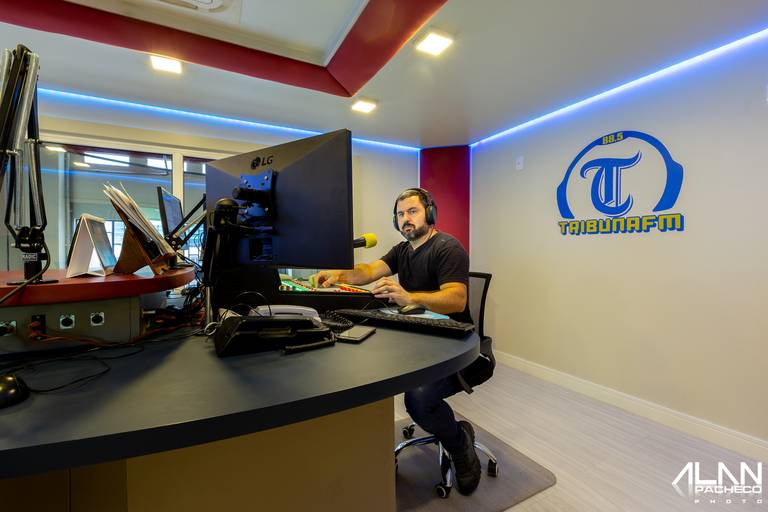 Locutor : Alan Pacheco