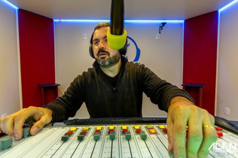 Locutor : Alan Pacheco