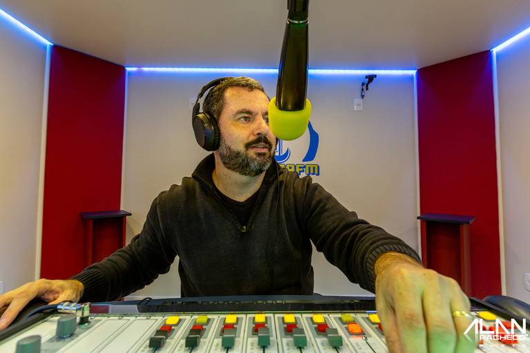 Locutor : Alan Pacheco