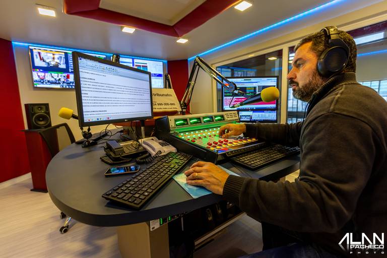 Locutor : Alan Pacheco