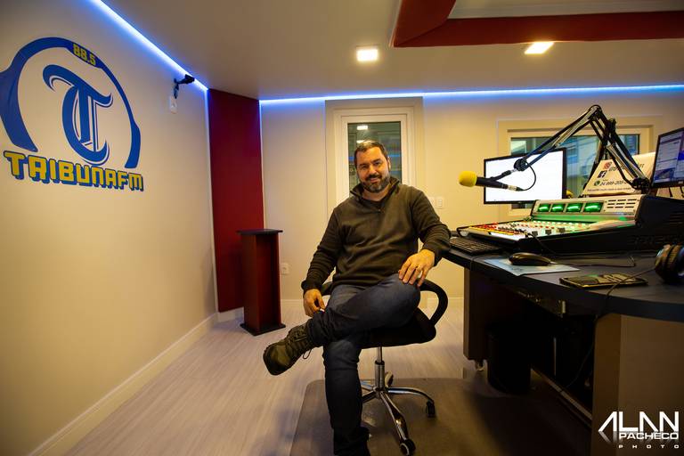 Locutor : Alan Pacheco