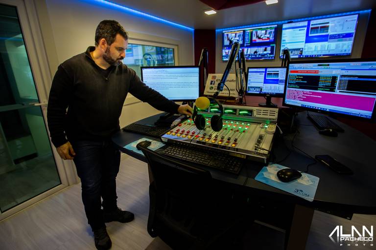 Locutor : Alan Pacheco